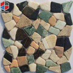 Mixed color cobblestone mosaic